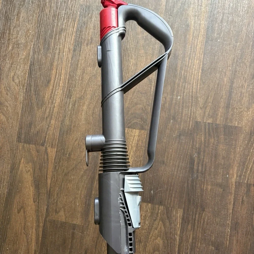 Dyson dc33 vacuum